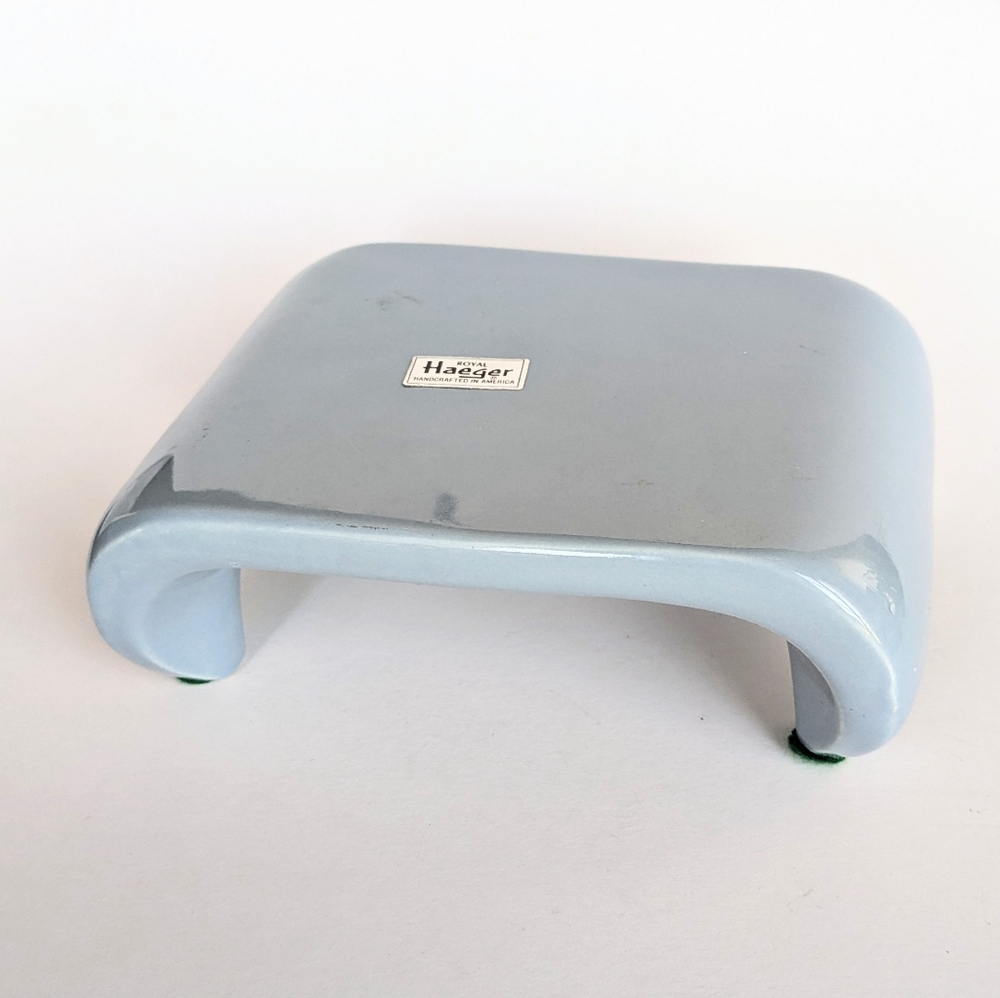 Vintage Haeger Ceramic Pedestal Stand – Glossy Blue, NOS, 1984